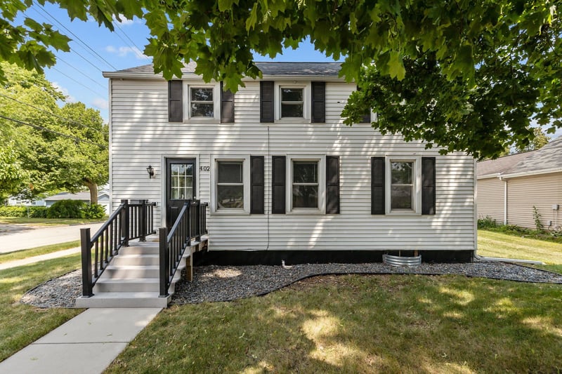 402 E Harding Dr, Appleton, WI 54915