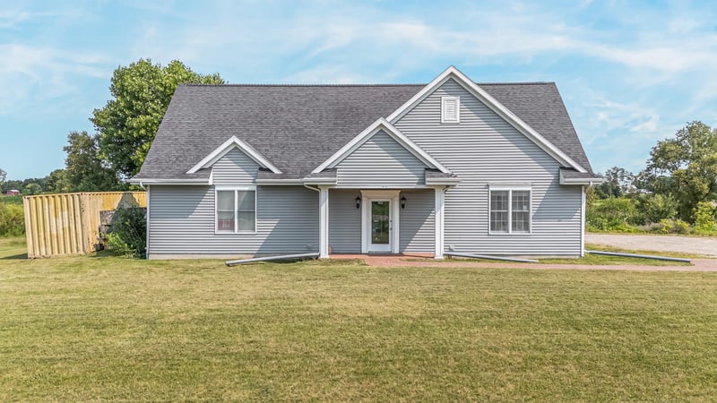5676 County Rd Ii, Larsen, WI 54947