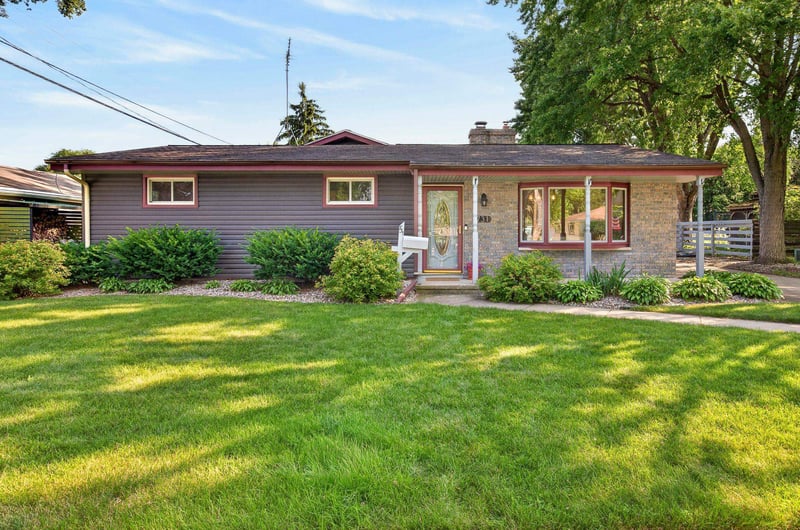 731 Harding Dr, Appleton, WI 54915