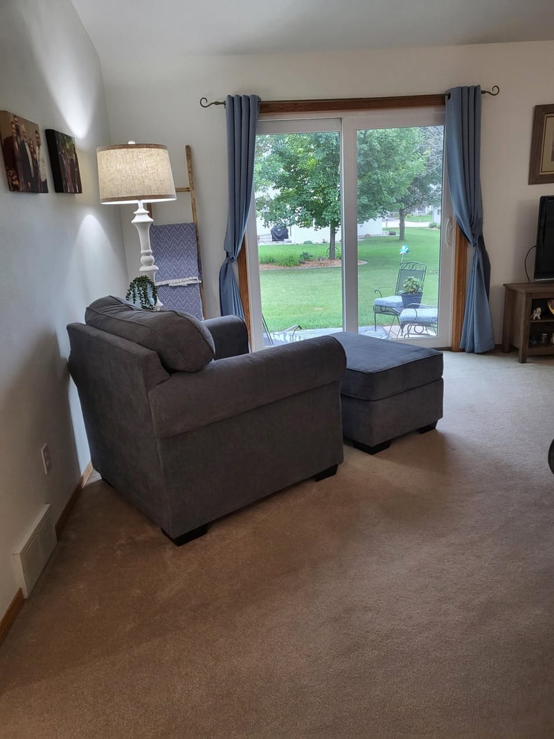 209 Windfield Ct, Wrightstown, WI 54180