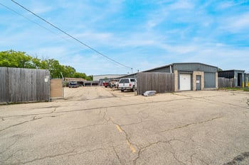 2825 Bowen St, Oshkosh, WI 54901
