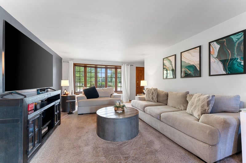 2812 Finger Rd, Green Bay, WI 54302