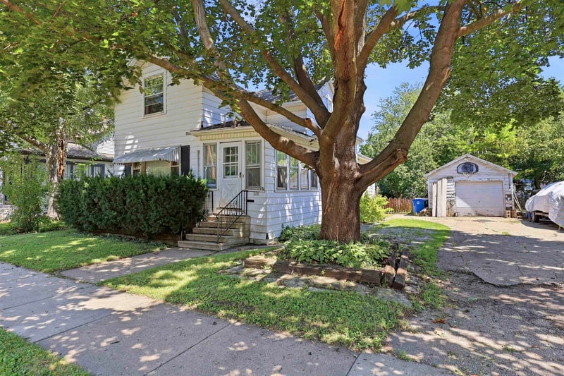 526 Boyd St, Oshkosh, WI 54901