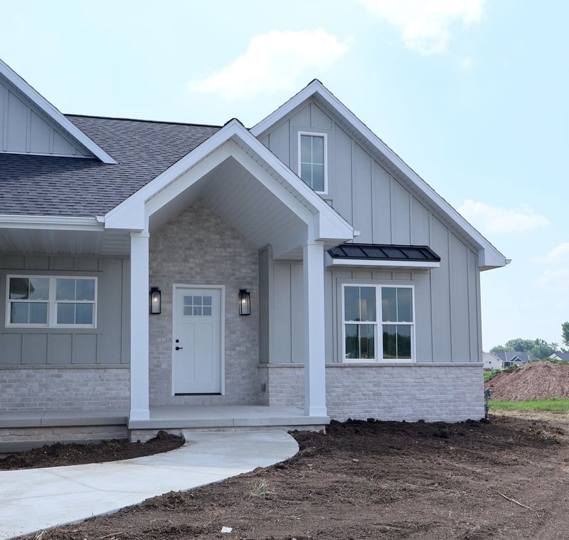 773 Royal St Pats Dr, Wrightstown, WI 54180