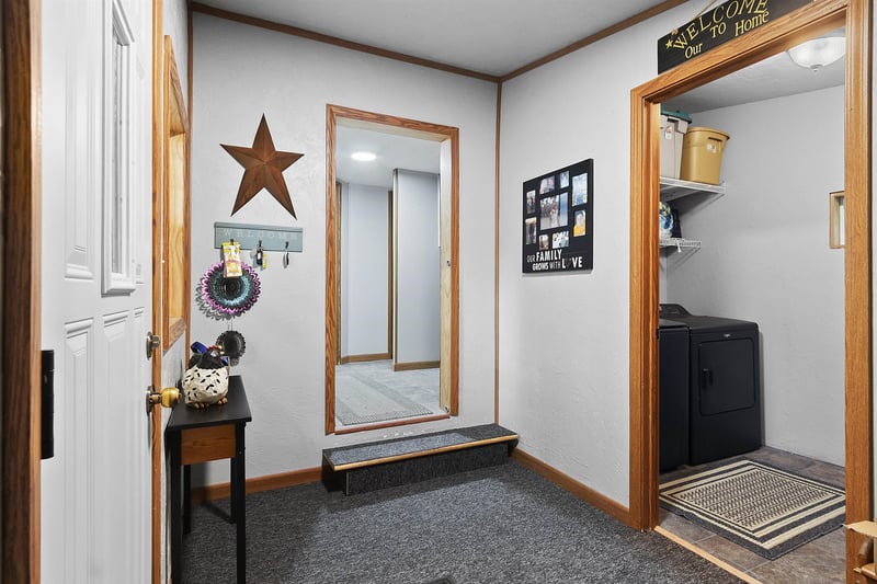 W4863 Hidden Pine Ln, Shawano, WI 54166