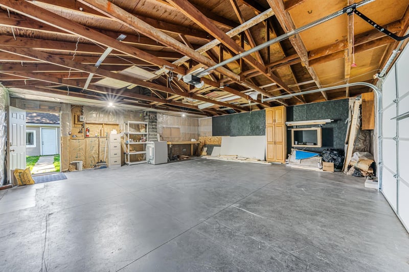 113 W 4th St, Kaukauna, WI 54130