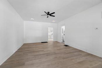 840 Jackson St, Oshkosh, WI 54901
