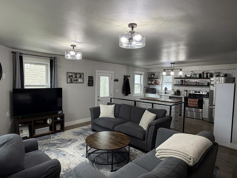 521 Cottage Grove Ave, Green Bay, WI 54304