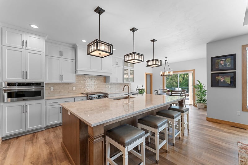 4049 Brussels Way, Howard, WI 54313
