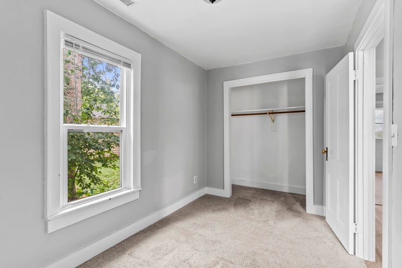 413 Green St, Neenah, WI 54956