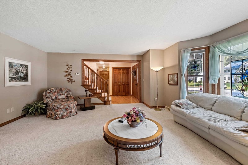 2495 Shady Oak Dr, Green Bay, WI 54304