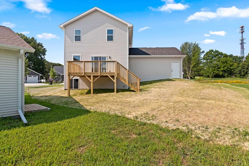 216 Evergreen Ln, Chilton, WI 53014