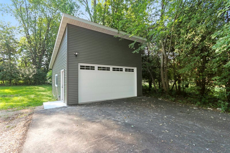2680 Nicolet Dr, Green Bay, WI 54311