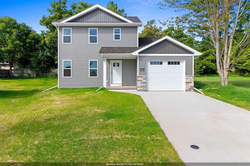 305 Evergreen Ln, Chilton, WI 53014