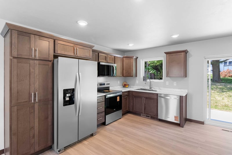 305 Evergreen Ln, Chilton, WI 53014