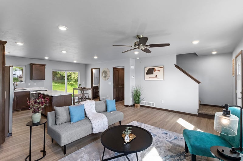 305 Evergreen Ln, Chilton, WI 53014