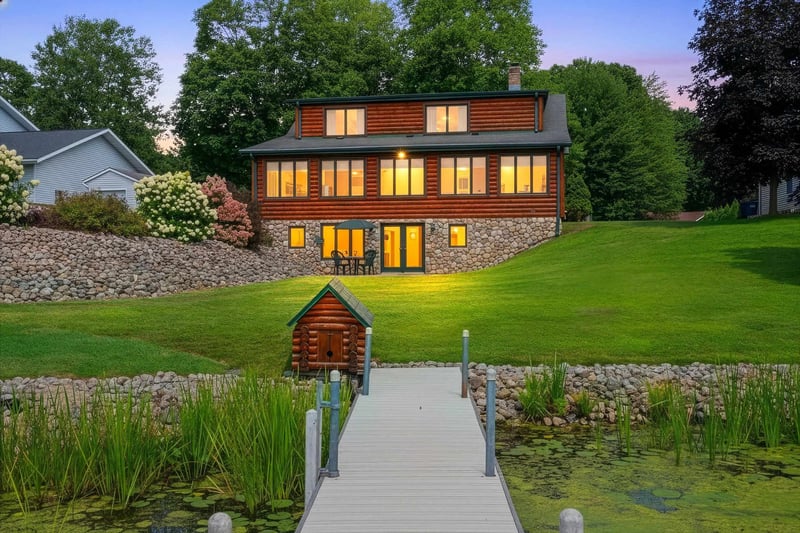 240 Alpine Dr, Shawano, WI 54166-0000