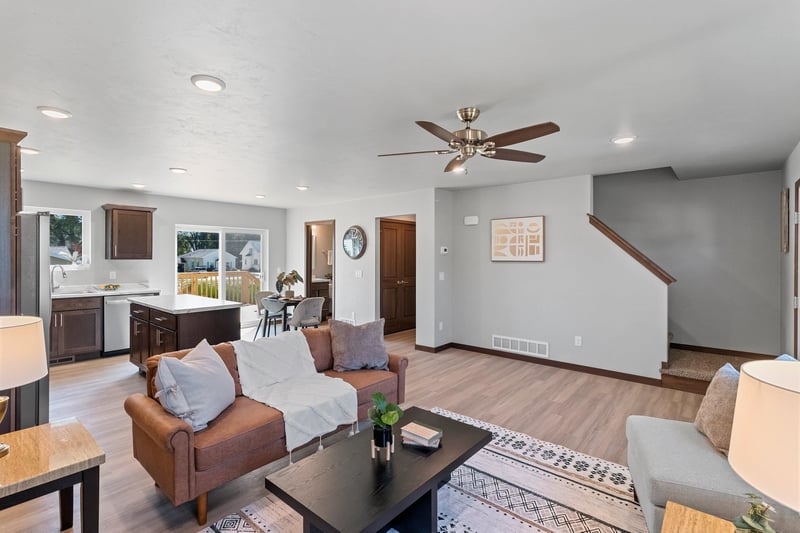 216 Fairview Ln, Chilton, WI 53014