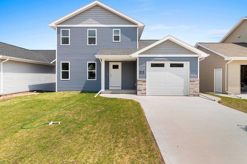 228 Fairview Ln, Chilton, WI 53014