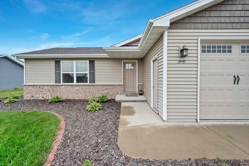 1449 Mase Dr, Kaukauna, WI 54130
