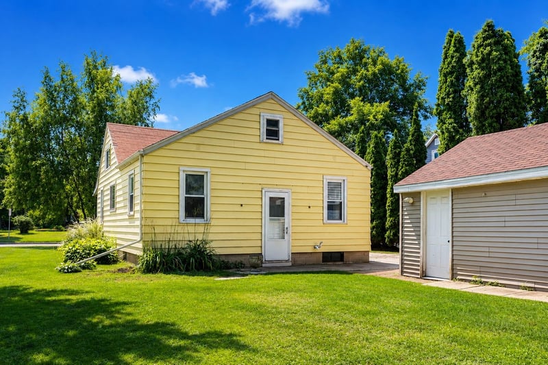 1230 Fremont St, Appleton, WI 54915