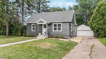 514 Josslyn St, Oshkosh, WI 54902-2025