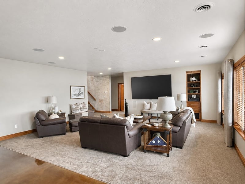 1056 Harbor Lights Rd, Suamico, WI 54173