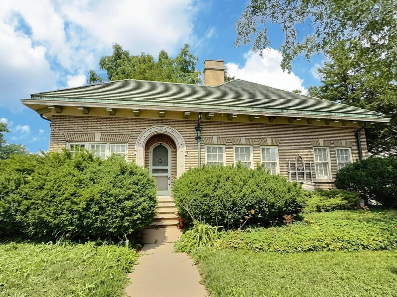 628 Irving Ave, Oshkosh, WI 54901