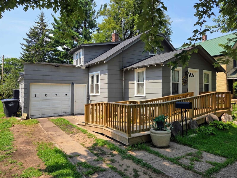 1029 Main St, Shawano, WI 54166