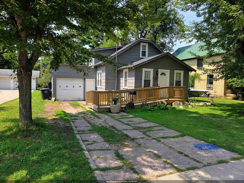 1029 Main St, Shawano, WI 54166