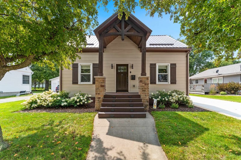 532 Robbins St, Seymour, WI 54165-1143