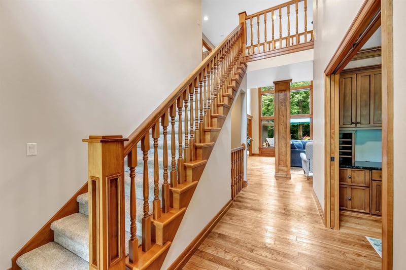 4408 Forest Ridge Dr, Suamico, WI 54313-8557