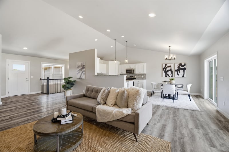 W7024 Jaclyn Ln, Greenville, WI 54942