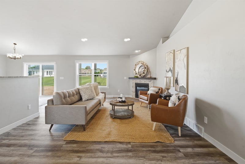 W7024 Jaclyn Ln, Greenville, WI 54942