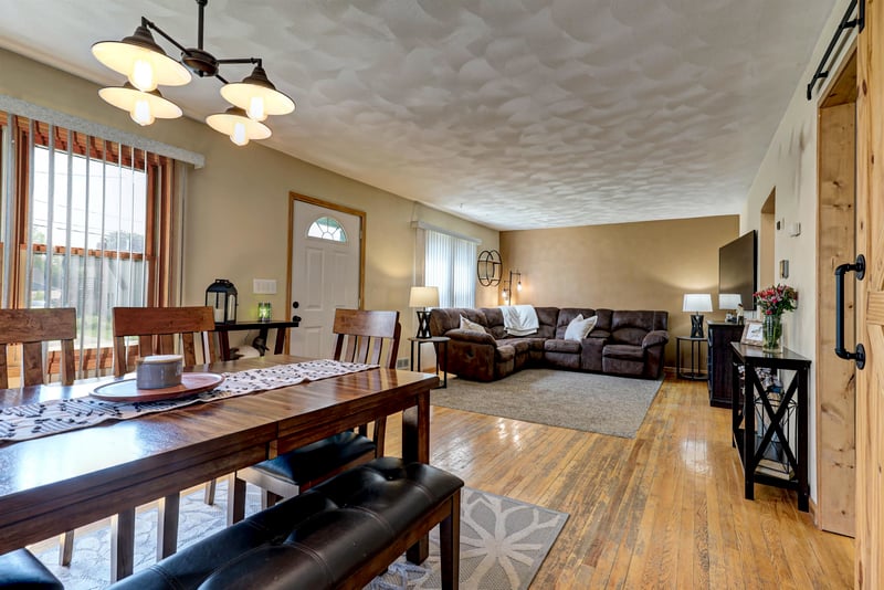 164 Plummer Ave, Neenah, WI 54956-2222