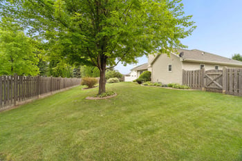 2630 Hearthstone Dr, Oshkosh, WI 54901
