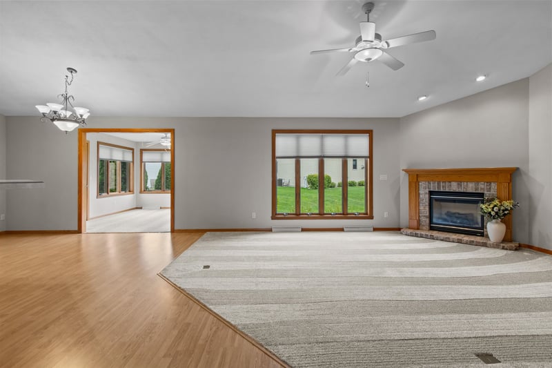 44 Penbrook Cir, Appleton, WI 54913