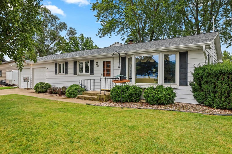 524 St Joseph St, Green Bay, WI 54301-2246