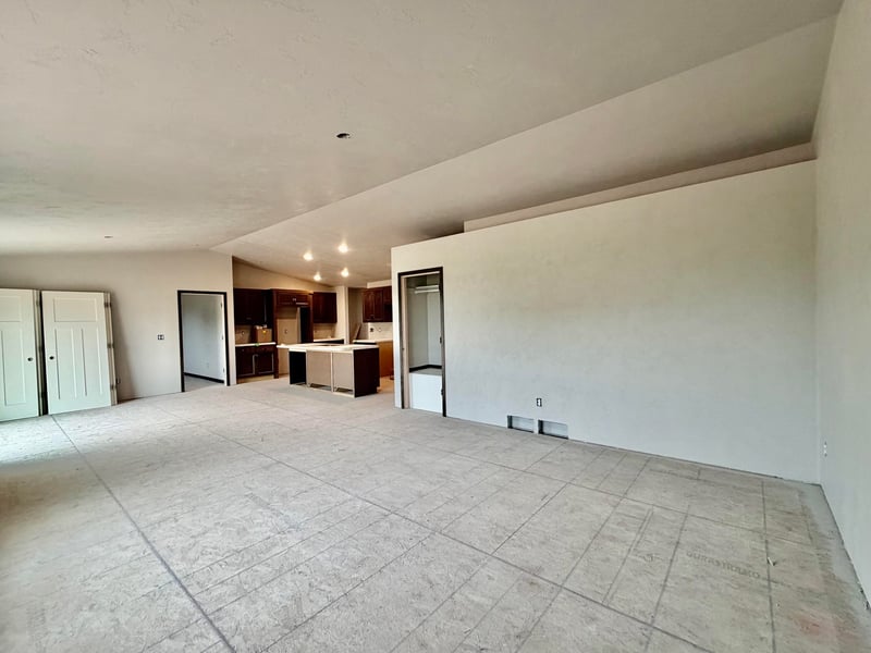 2091 Red Fox Ln, Kaukauna, WI 54130