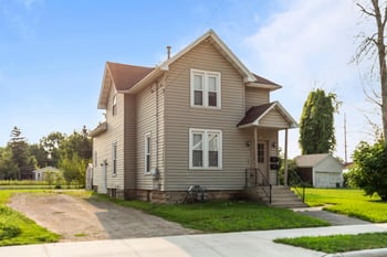 622 Grand St, Oshkosh, WI 54901-2813