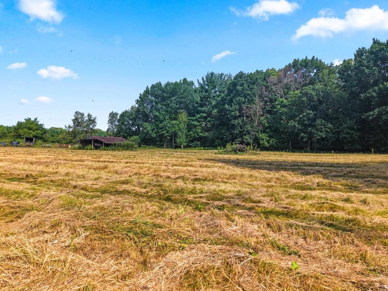 3610 Shady Ln, Suamico, WI 54313