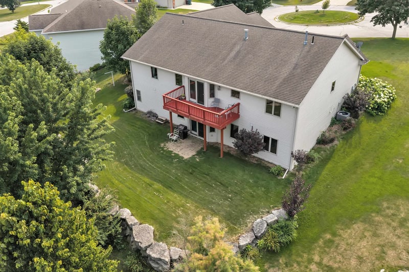 1416 Wilbert Hill Ct, Howard, WI 54313