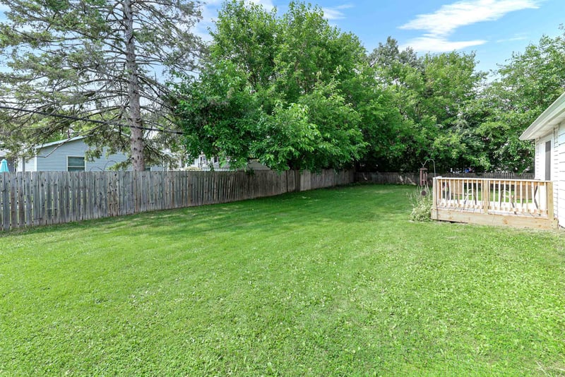 1713 Walnut St, Oshkosh, WI 54901-2849