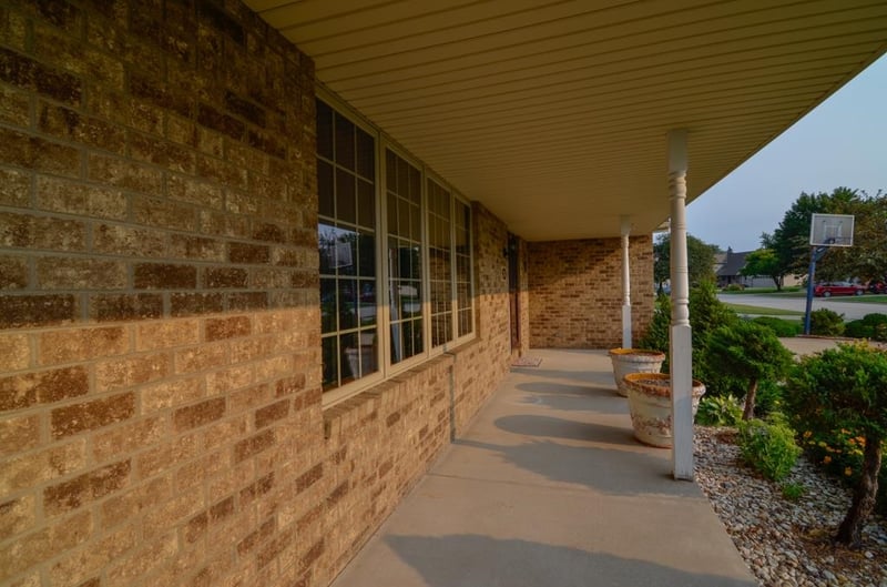 2360 La Rue Ln, Green Bay, WI 54313-5797