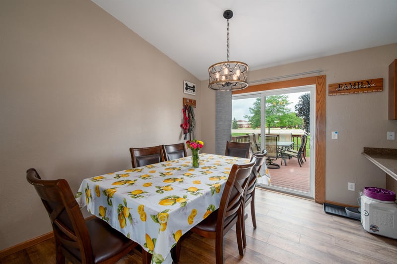 1795 Woodstock St, Oshkosh, WI 54904