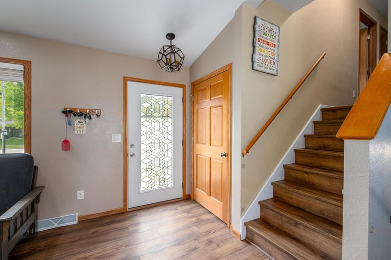 1795 Woodstock St, Oshkosh, WI 54904