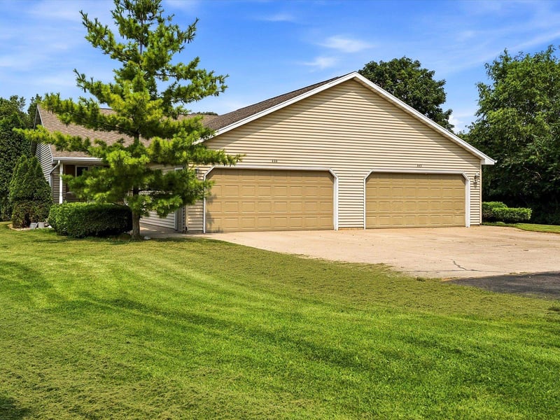 W442 Cindy Ann Ln, Kaukauna, WI 54130