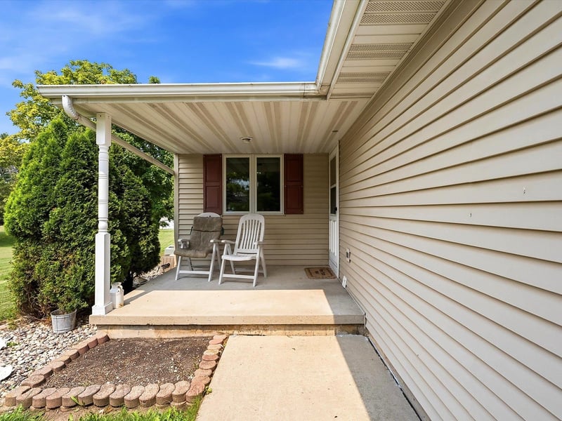 W442 Cindy Ann Ln, Kaukauna, WI 54130