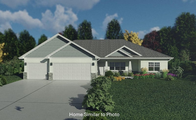 1675 Fronteir Rd, Luxemburg, WI 54217
