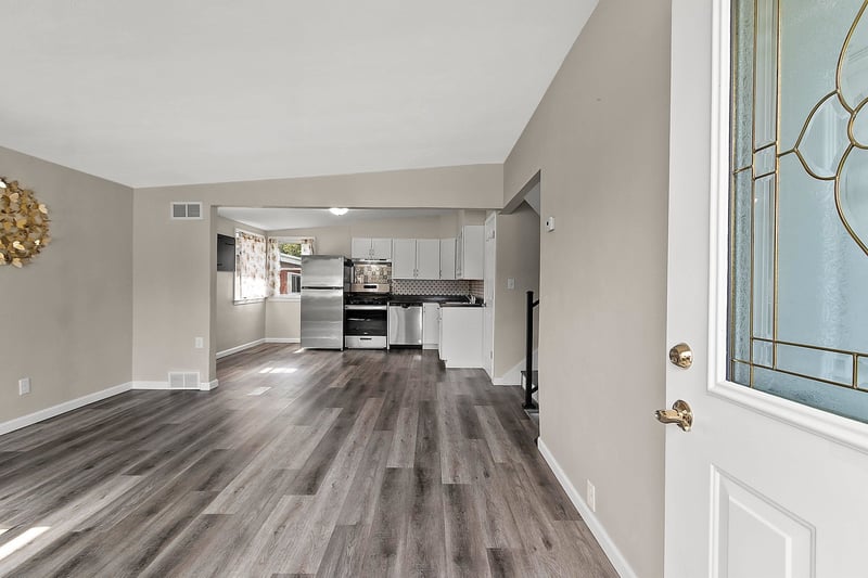 1413 Western Ave, Green Bay, WI 54303